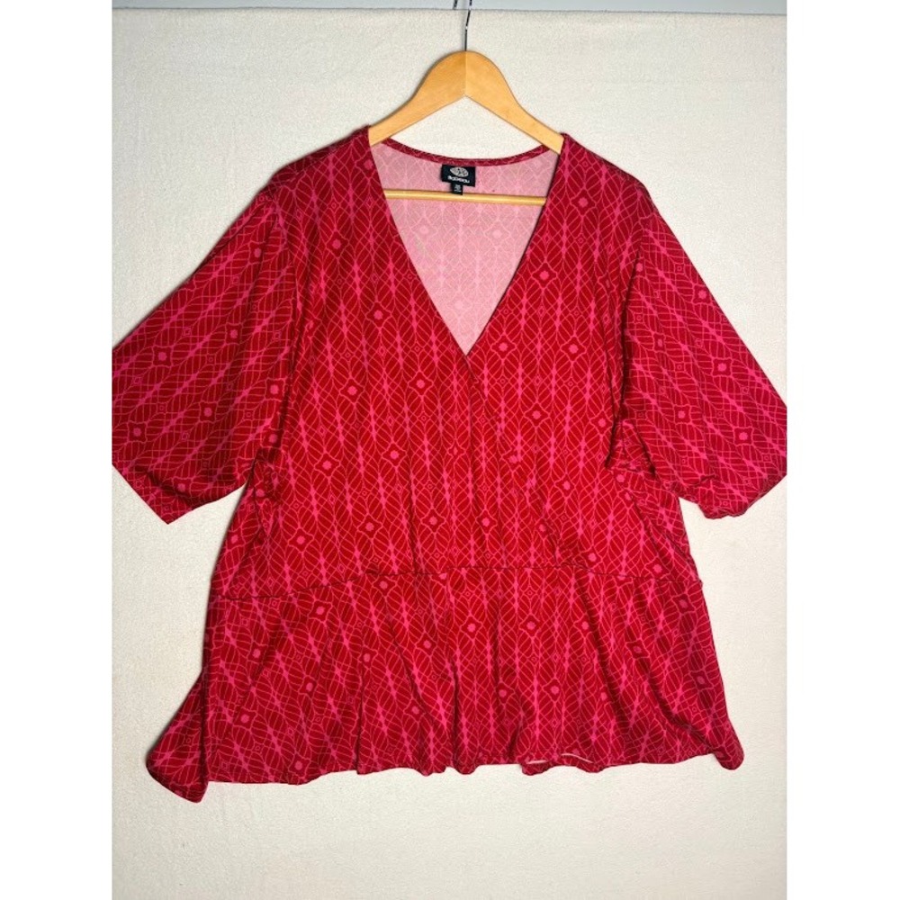 Bobeau Peplum Blouse Women 3X Pink Red Geometric V-Neck Elbow Sleeve Top
